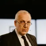 Юрий Макаров нанес себе телесные повреждения