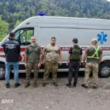 На Закарпатье скорая пытались вывести уклониста за границу