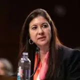 Уход члена Совета управляющих ФРС досрочно уходит в отставку открывает перед Дональдом Трампом некоторые возможности