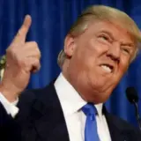 Трамп назвав тупими своїх критиків