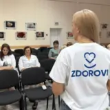 (Не)жіноче обличчя війни у білому халаті: як медикиня знаходить сили вистояти вдруге завдяки проєкту ментальної підтримки