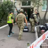 Вибух у Києві – у Дніпровському районі у квартирі однієї з багатоповерхівок пролунав вибух
