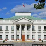 Атака дронів – українець та білоруска запустили дрон над резиденцією президента Польщі