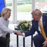 Санкции против РФ — Урсула фон дер Ляйен и Трамп обсудили 19-й пакет санкций против РФ