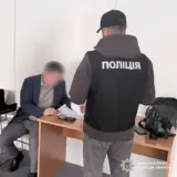Чиновник КГГА подделал документы для командировок в Европу