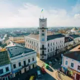 У Конотопській лікарні помер чоловік, якого в центрі міста поранила куля ППО