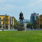 В столице Албании в зале суда убили судью