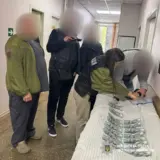В Одесской области военный врач вымогал взятку у матроса