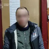 В Киеве двое мужчин с ножом и отверткой напали на военного