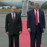 Путин попросил Трампа помочь закончить войну в Украине