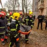 Обстріл Тернополя – з-під завалів дістали тіла жінки та двох дітей