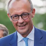 Канцлер Германии: Россия должна сесть за стол переговоров