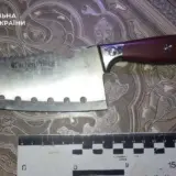 У Києві чоловік намагався зарізати перехожого, який заступився за його дитину