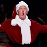 Трамп пообещал не пустить плохого Санту в США
