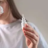 Промывание носа солевым раствором может ускорить выздоровление от гриппа