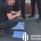 Мобилизация в Украине – полицейские и работник ТЦК создали схему для уклонистов