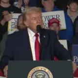 Трамп заявив, що ще одна армада американських військових кораблів прямує до Ірану.
