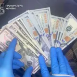 У Києві пенсіонер віддав $15 тисяч за «операцію сина»