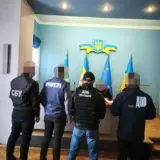 На Львовщине полицейская месяцами не появлялась на работе и получила за это 700 тысяч