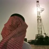 Саудовская Аравия повысила цены на нефть для Европы и Азии