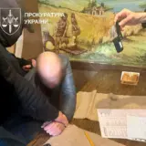 Чиновник “Укрзалізниці” вимагав $100 тисяч за демонтаж шляхів