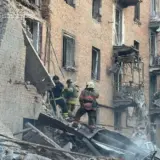 Обстріл Дніпра – тіла двох загиблих дістали з-під завалів будинку