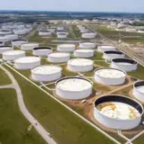 США викинули на світовий ринок понад 50 мільйонів барелів нафти