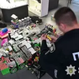 Полиция заявила о разоблачении масштабной схемы производства контрафактных вейпов