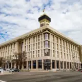 Співають в унісон: кандидати на голову ФПУ Прудніков і Каплін незадоволені поверненням Будинку профспілок в користування Федерації