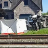 ДТП в Бельгии – в Бельгии поезд врезался в школьный автобус