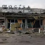 Обстріл Шостки – російські терористи зруйнували вокзал