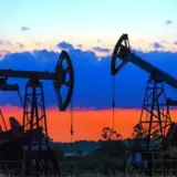 ЕС может заморозить потолок цен на российскую нефть