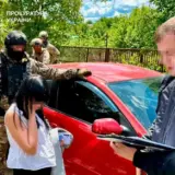В Україні за $7 тисяч вивозили військових з частин та навчальних центрів