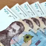 Студентам в Украине с 1 сентября существенно повысят стипендии
