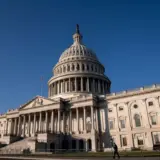Сенат США ограничил полномочия Трампа