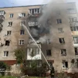 Обстріл Ізюма – окупанти вдарили по багатоповерхівці