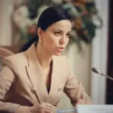 Дмитриева обратилась к ветеранам из-за проблем с лечением