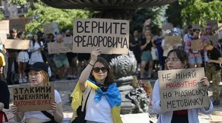 Дмитро Касьянов — Міняємо військових на маркетологів, главкомів на завгоспів